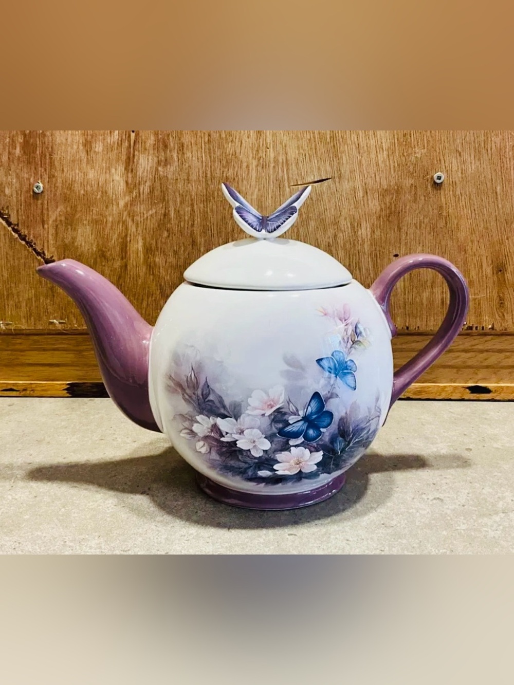 #3209* Vintage Floral Butterfly Ceramic Teapot by